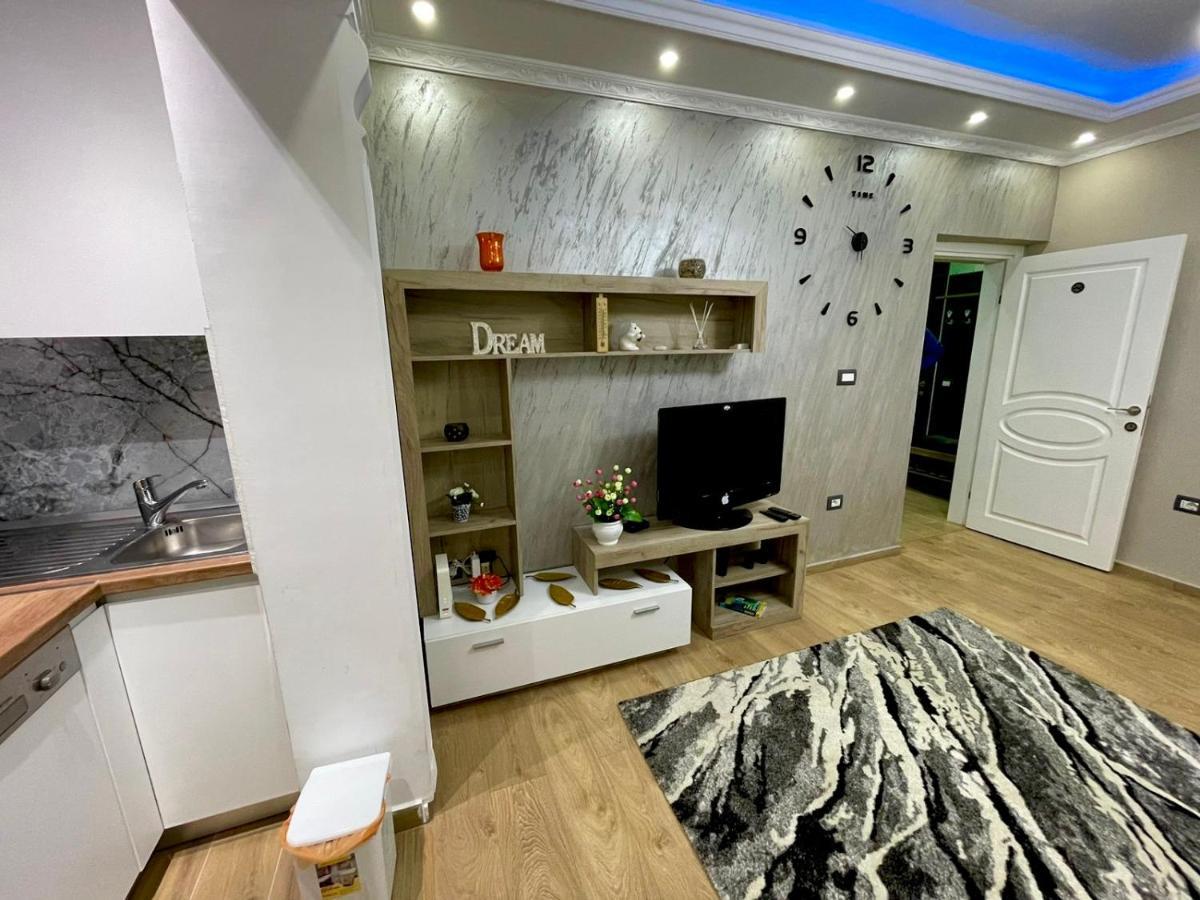 Durres Rebi Apartment Bagian luar foto
