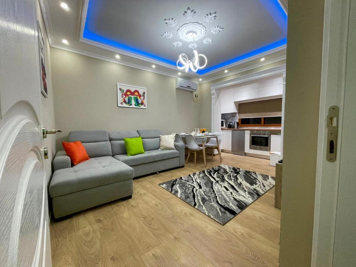 Durres Rebi Apartment Bagian luar foto