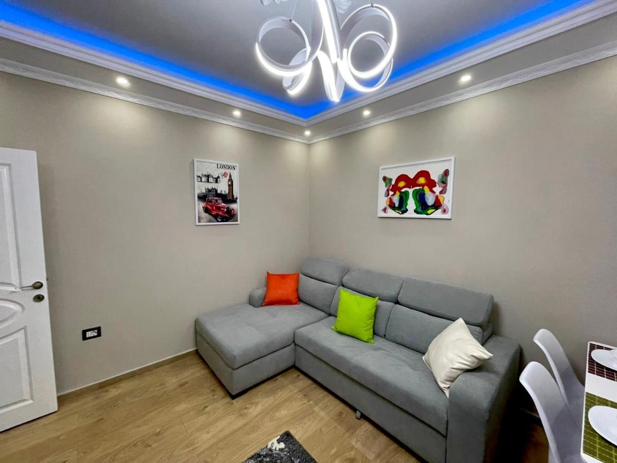 Durres Rebi Apartment Bagian luar foto