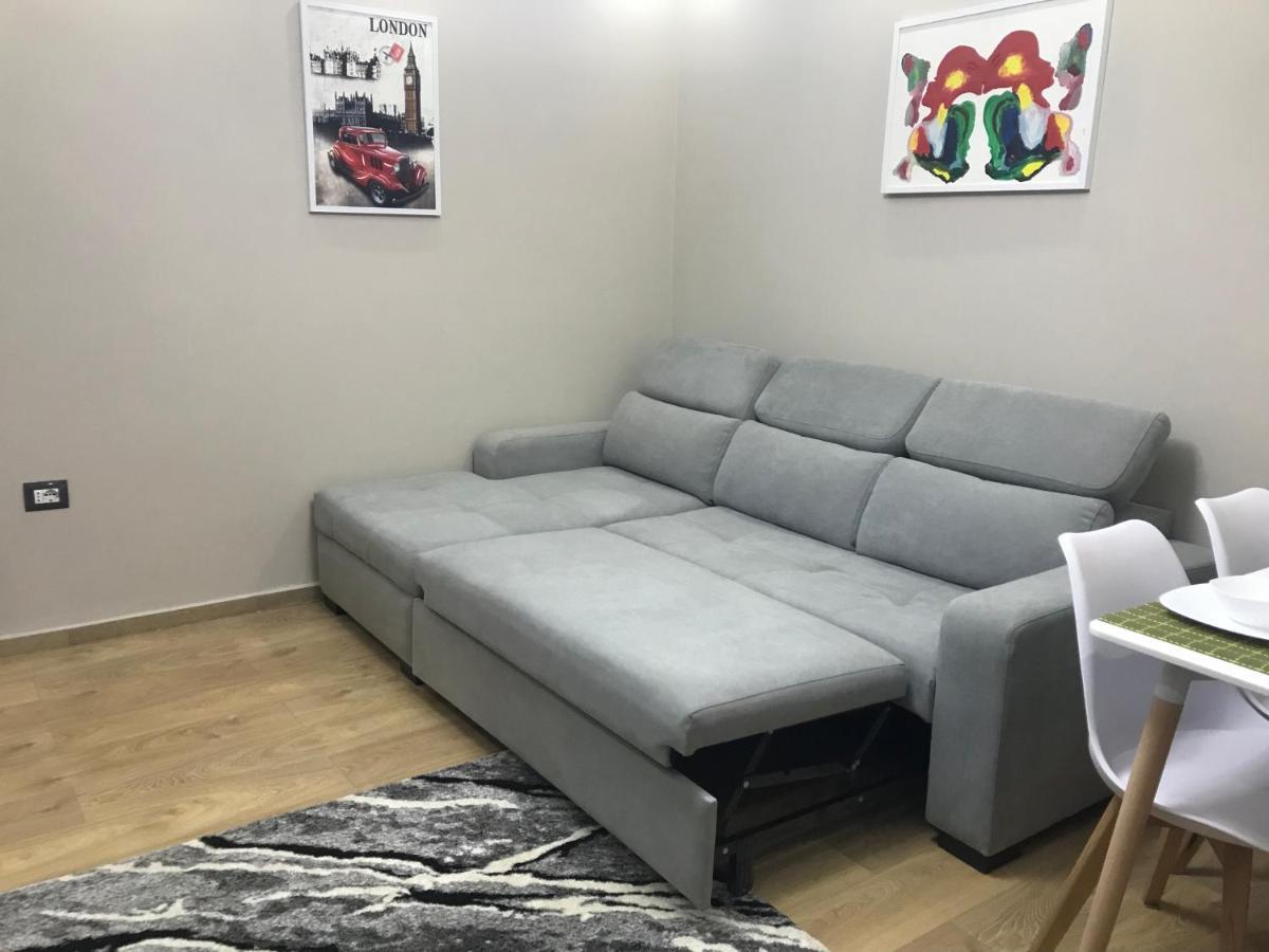 Durres Rebi Apartment Bagian luar foto