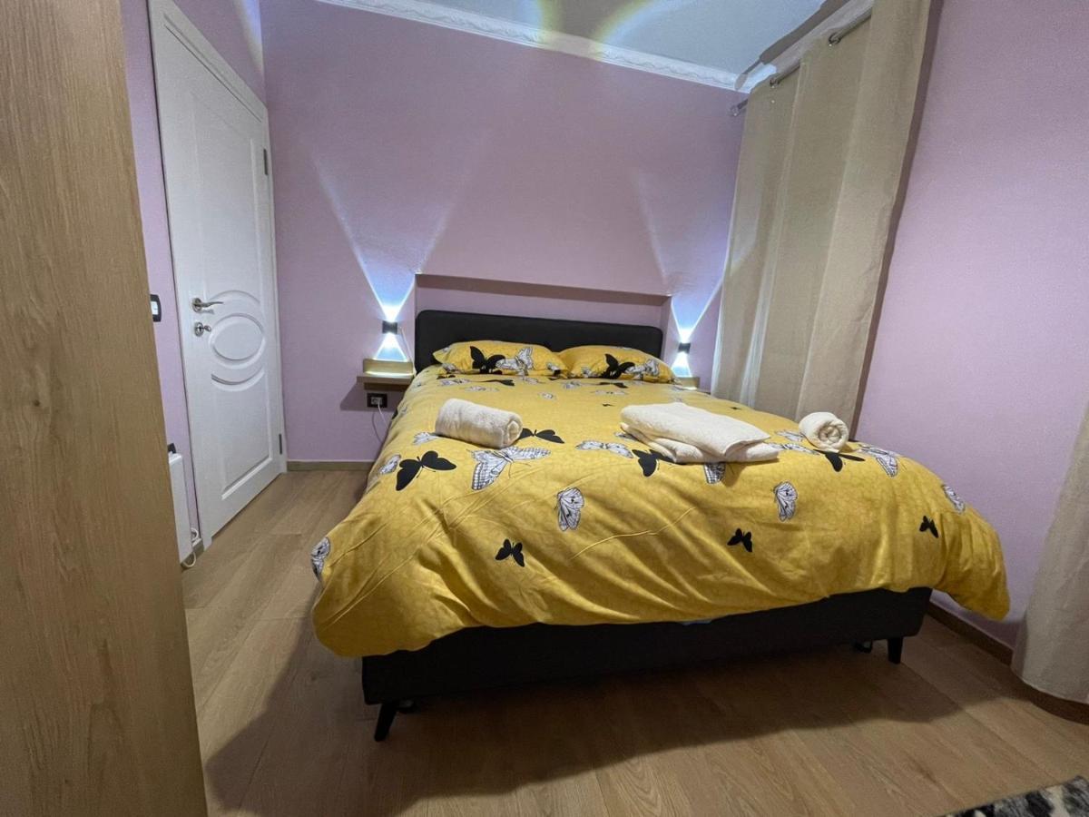 Durres Rebi Apartment Bagian luar foto